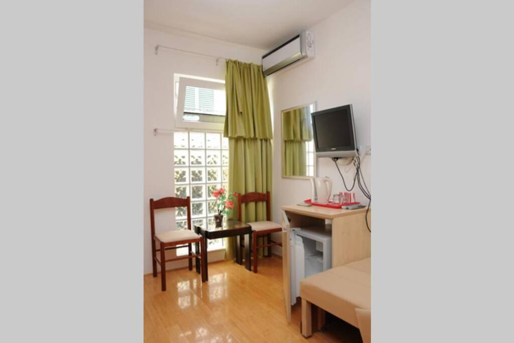 Bmv Room For 2-3 Persons Свети Стефан Екстериор снимка